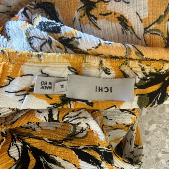 ICHI Women's yellow, white and black crêpe pull on stretch skirt - Picture 10 of 11